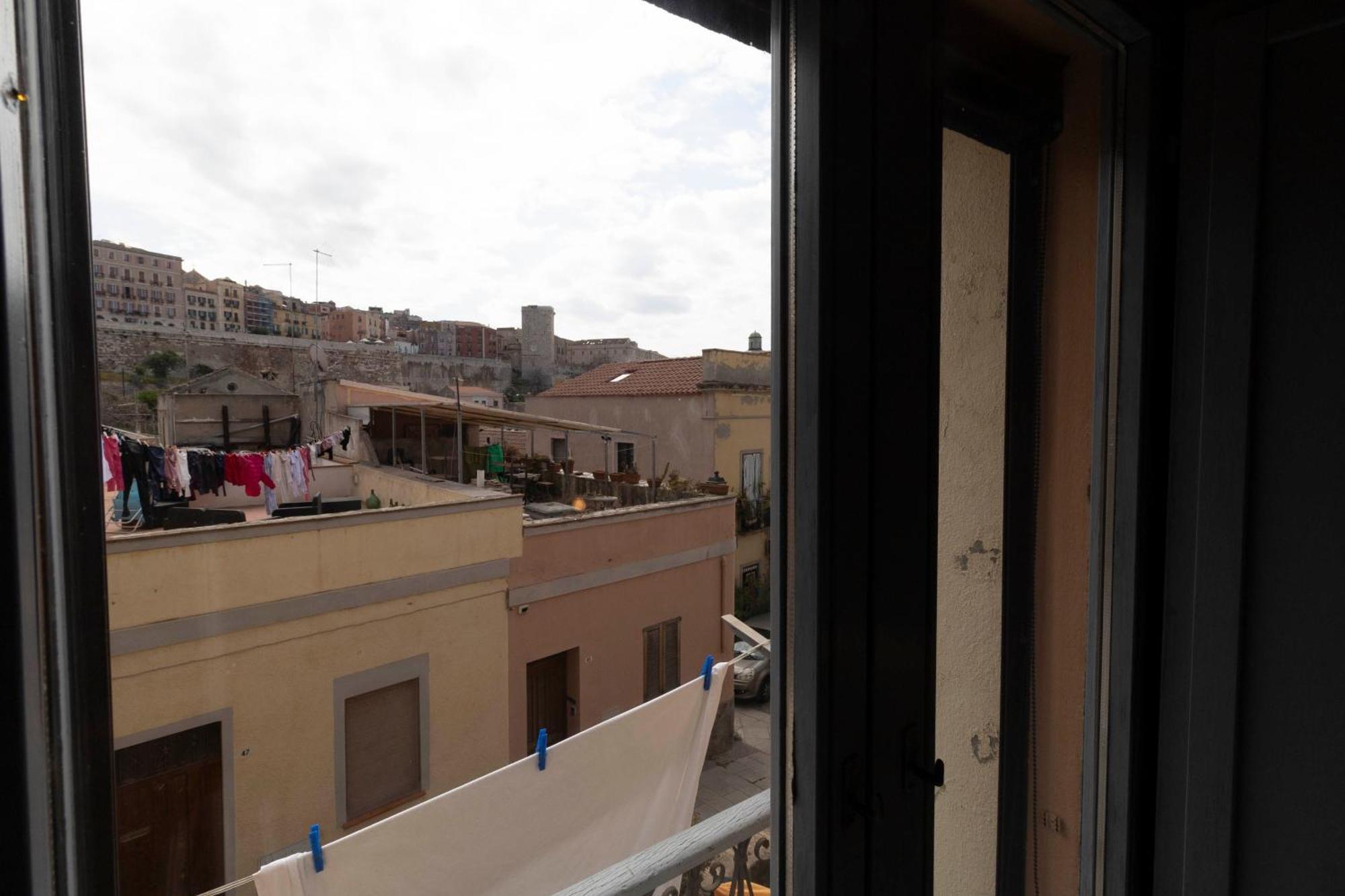 Apartamento Laribiancos Cagliari Centro Storico Exterior foto